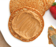 5-Ingredient Flourless Protein Pancakes