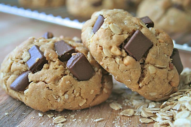 Peanut Butter Chocolate Chip Cookie Bars - The BakerMama