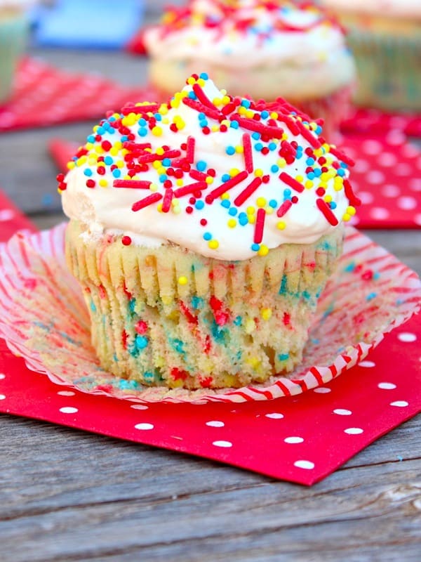 Vanilla Pudding Party Cupcakes