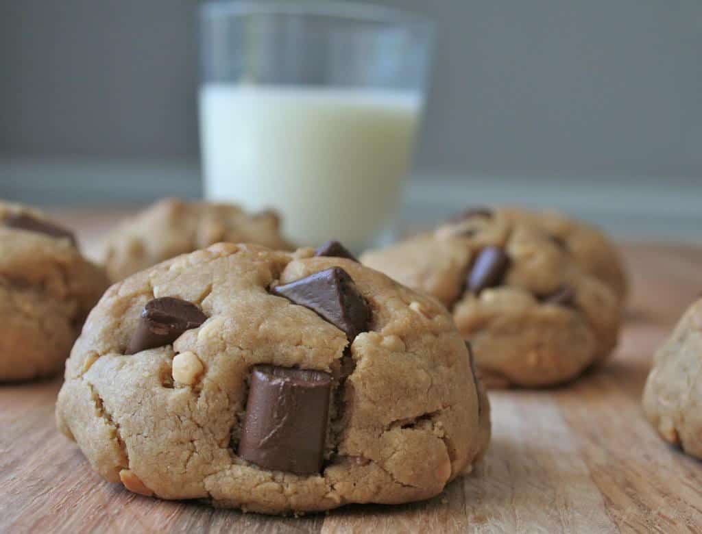 PEANUT BUTTER CHOCOLATE CHUNK COOKIES 3 WAYS