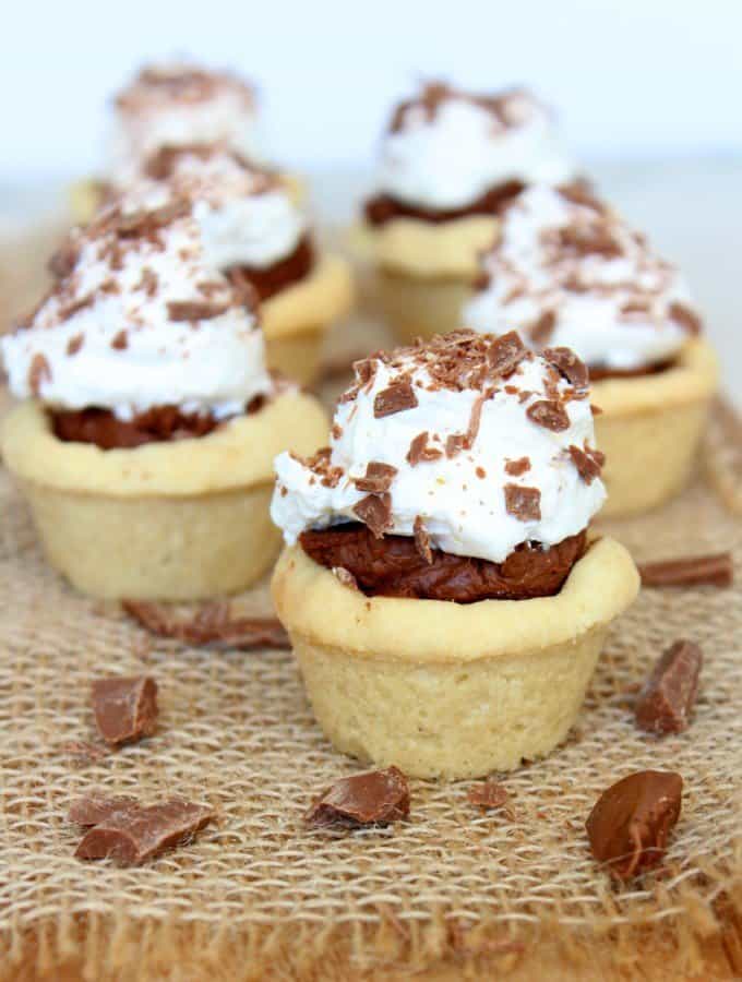 Mini Chocolate Fudge Cream Pies