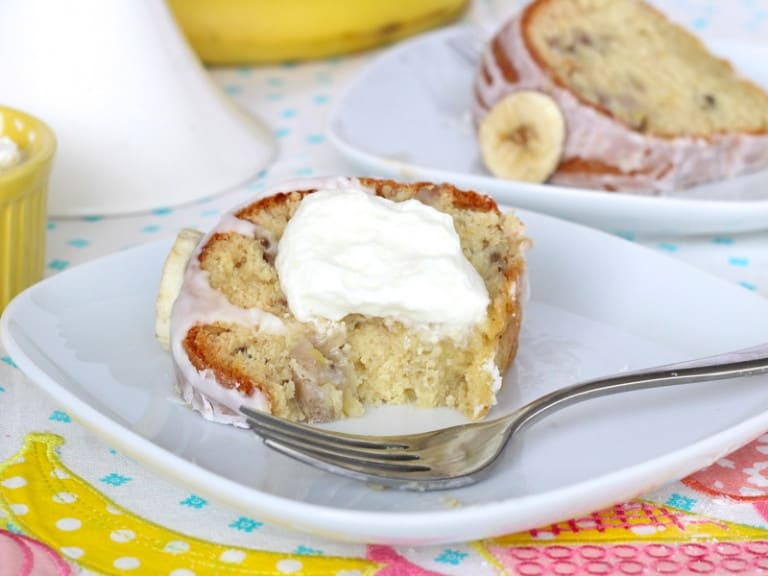 Banana Pudding Pound Cake The BakerMama