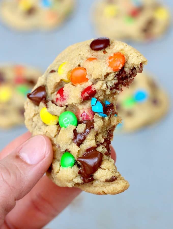 M&M Chocolate Chip Pudding Cookies