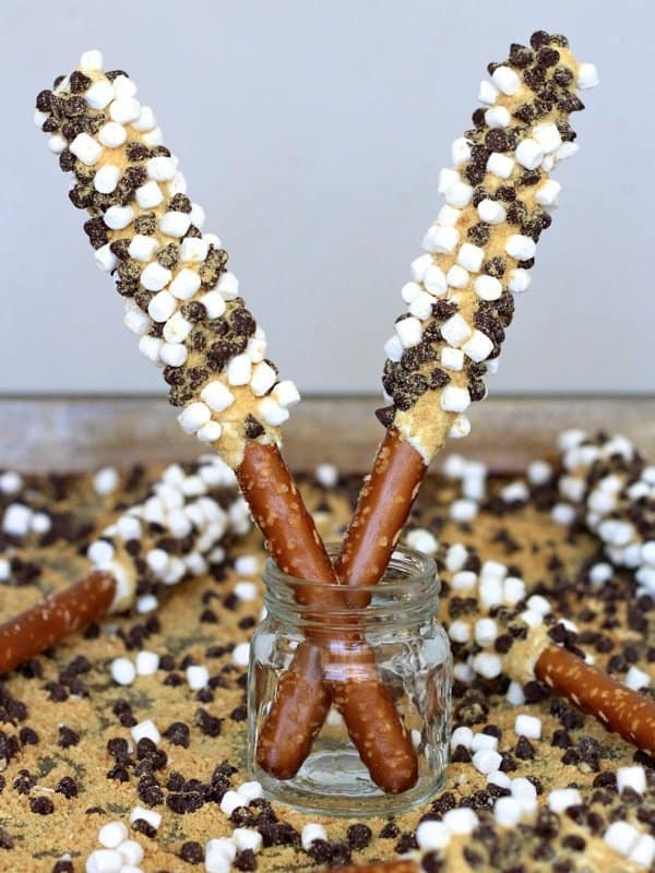 S'mores Pretzel Sticks