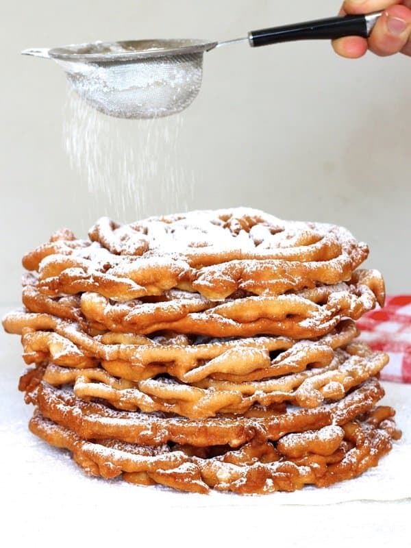 Funnel cake outlet pan