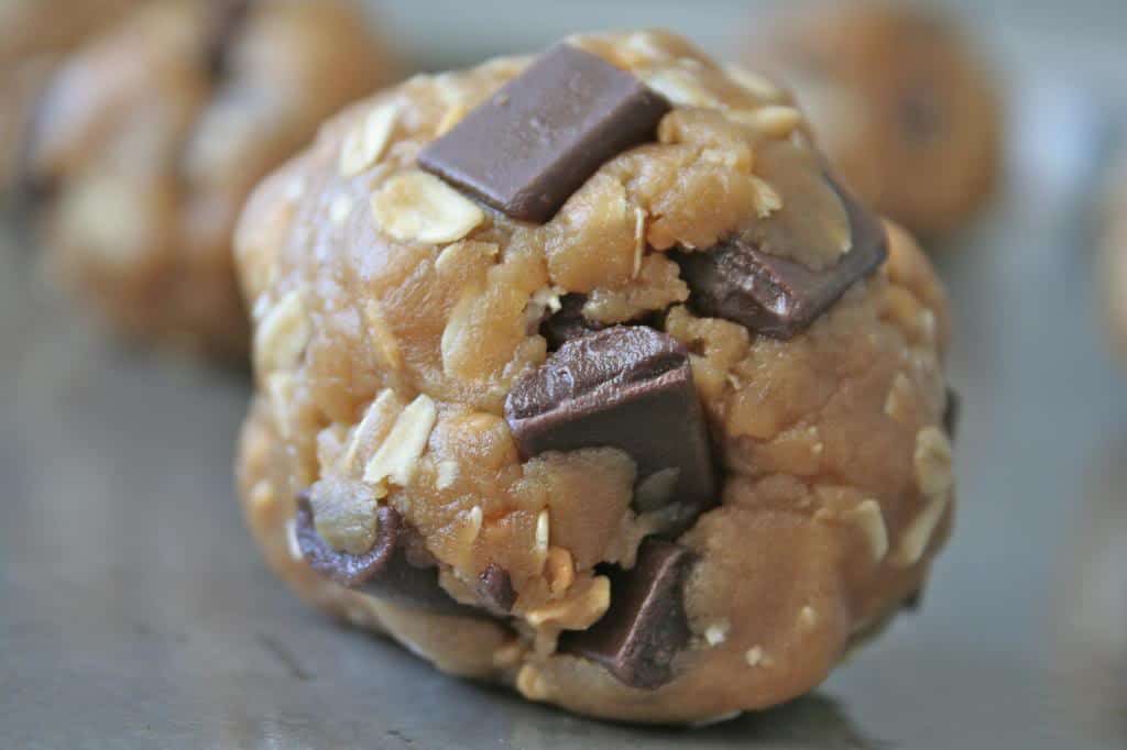 Chocolate Chunk Skillet Cookie - The BakerMama