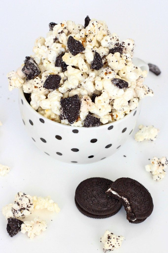 Cookies and Creme Popcorn