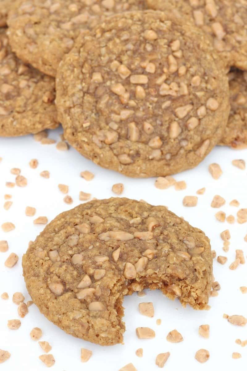 Brown Sugar Oatmeal Toffee Crunch Cookies