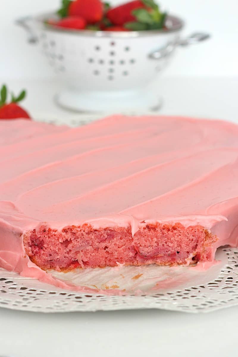 Fresh Strawberry Heart Cake - The BakerMama