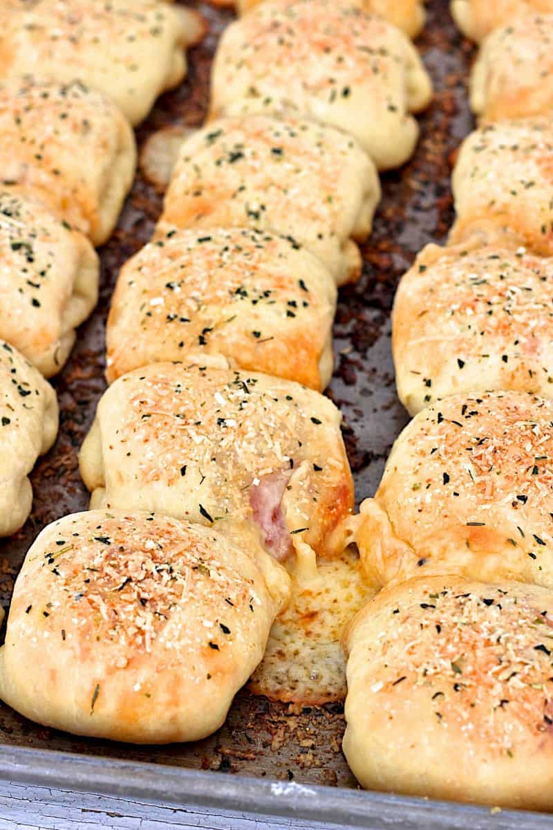 Pepperoni Pizza Roll Ups - Great Grub, Delicious Treats