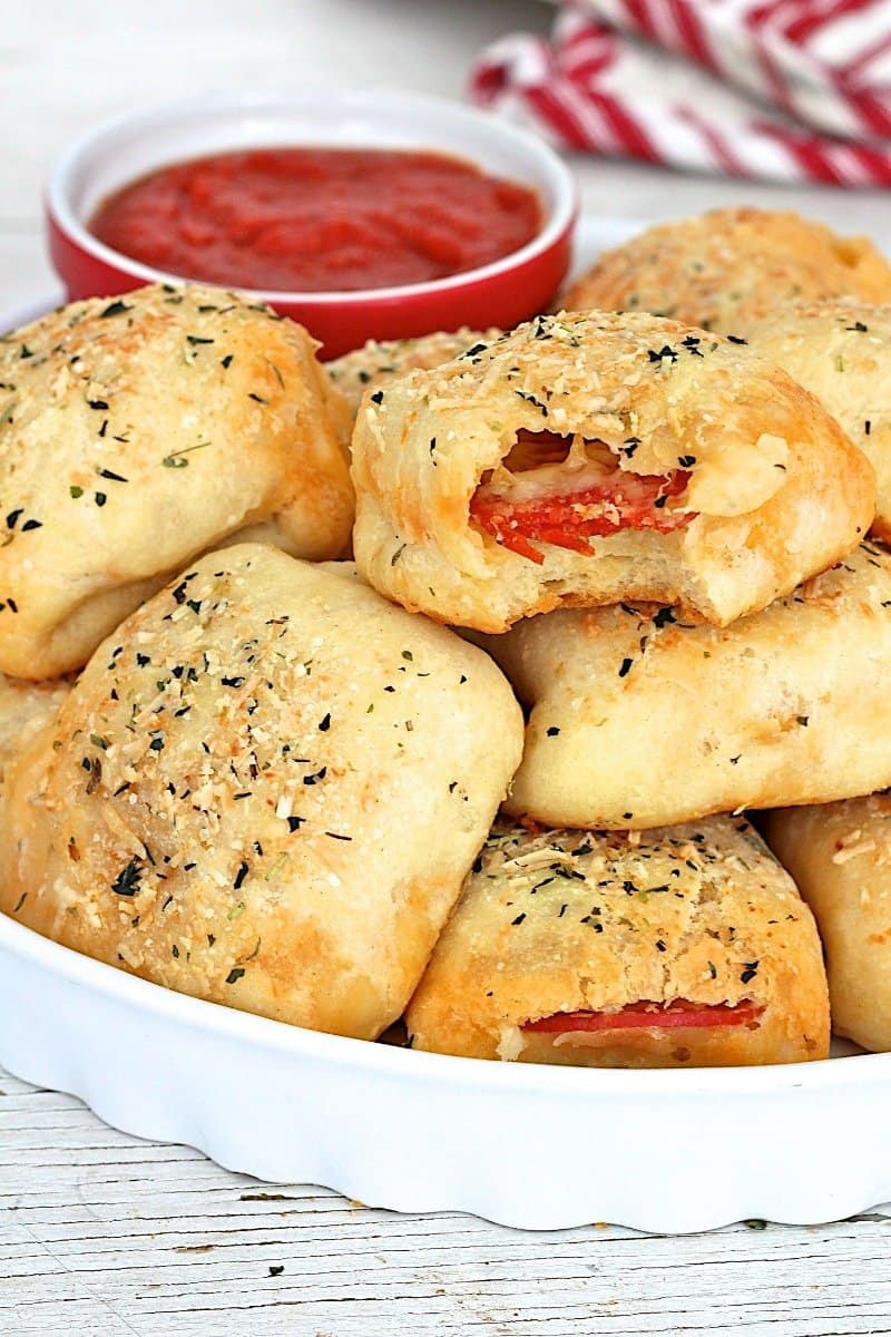 Pepperoni Pizza Roll Ups - Great Grub, Delicious Treats