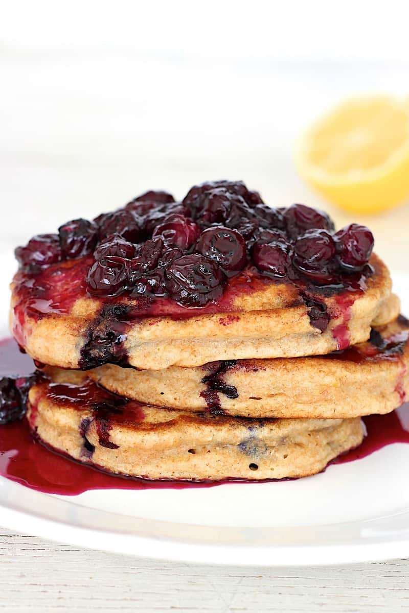 5-Ingredient Flourless Protein Pancakes - The BakerMama