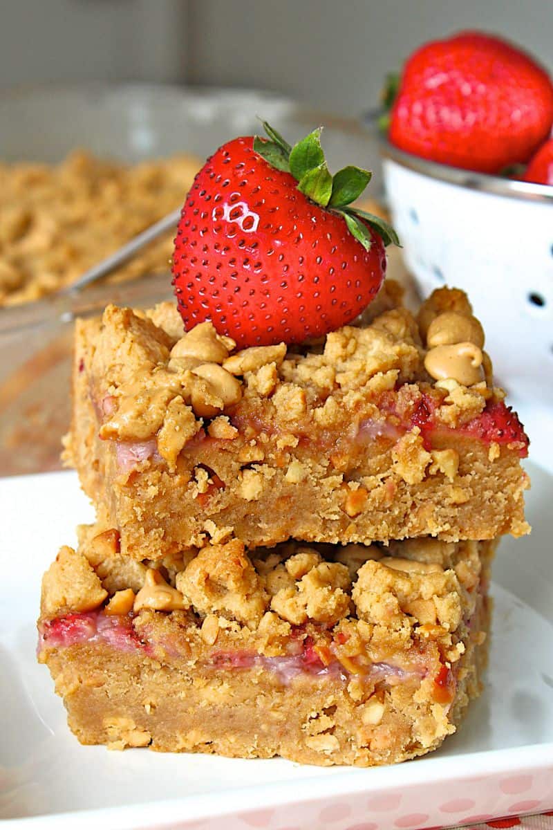 Strawberry Peanut Butter Bars | The BakerMama