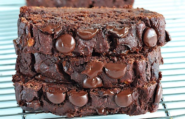 Healthy Chocolate Banana Bread - The BakerMama