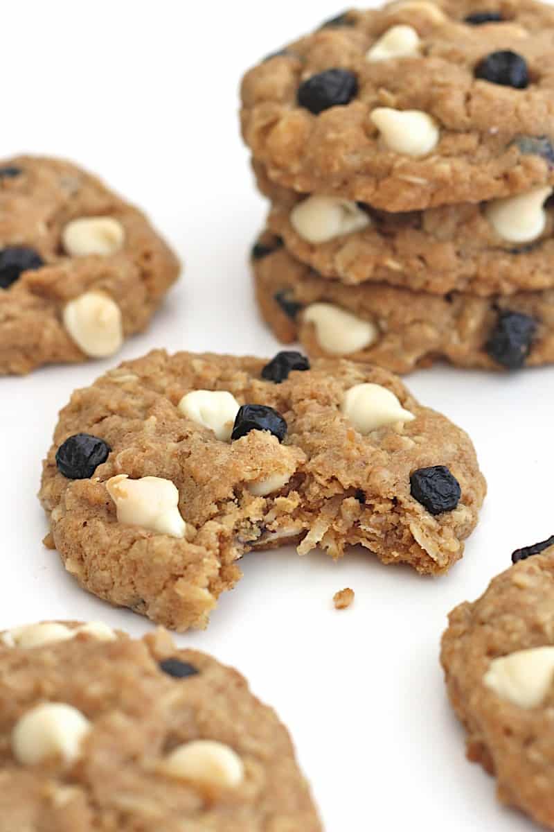 White Chocolate Dried Blueberry Coconut Oatmeal Cookies