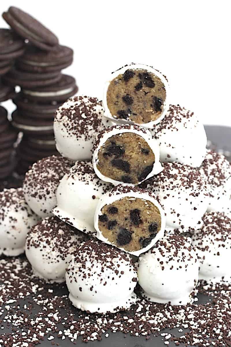 Oreo Cake Balls - The BakerMama