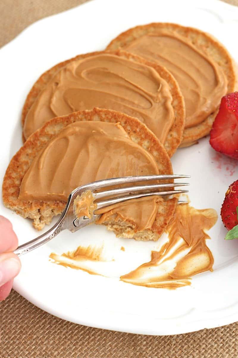 5-Ingredient Flourless Protein Pancakes