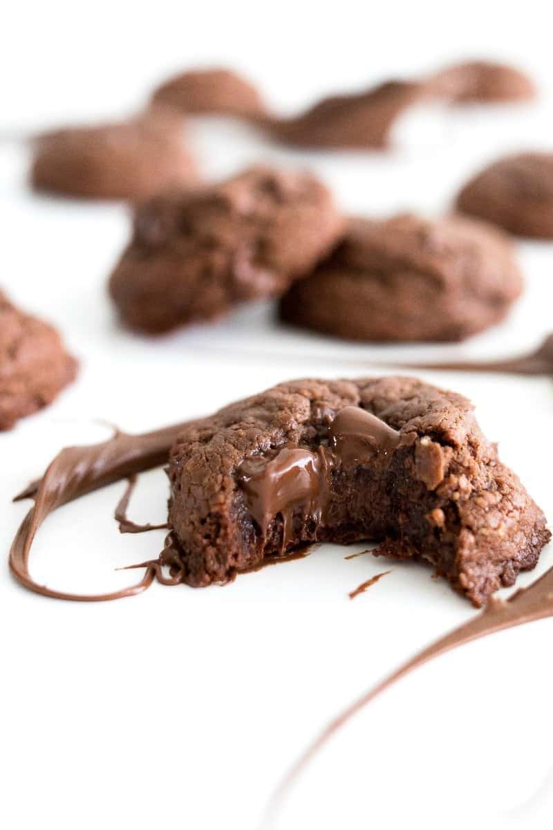 4-Ingredient Flourless Nutella Cookies