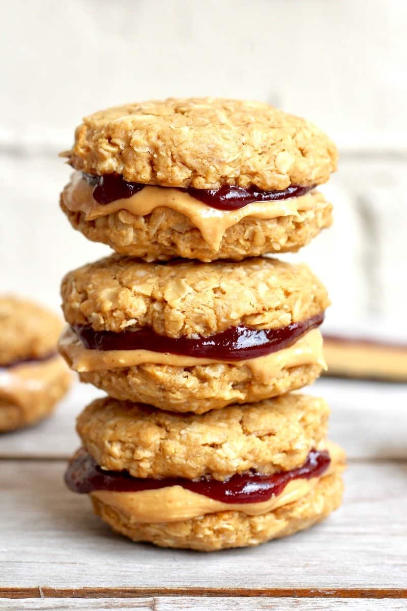 Healthy Flourless Peanut Butter & Jelly Cookie Sandwiches