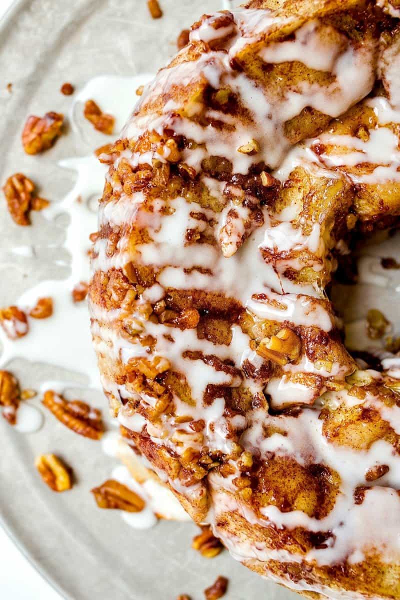 Family-Size Skillet Cinnamon Roll - The BakerMama