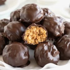 Healthy 5-Ingredient Dark Chocolate Peanut Butter Balls-image