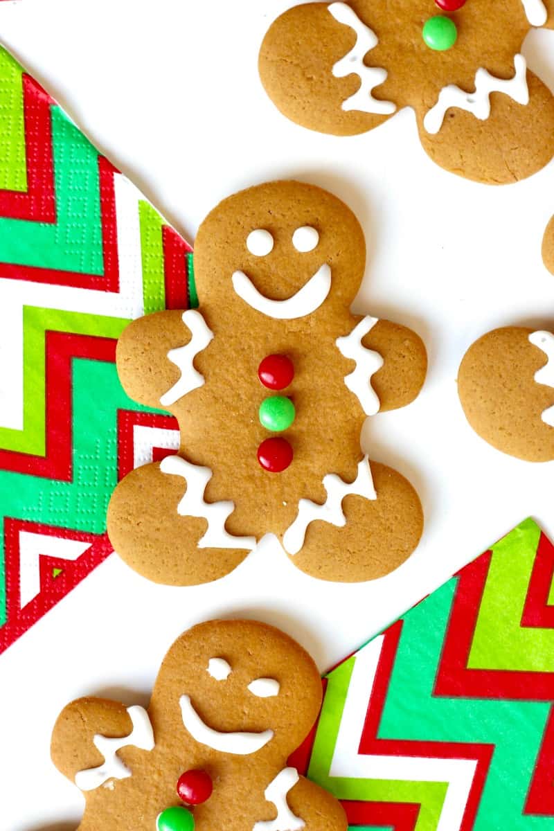 Gingerbread Men Cookies by The BakerMama