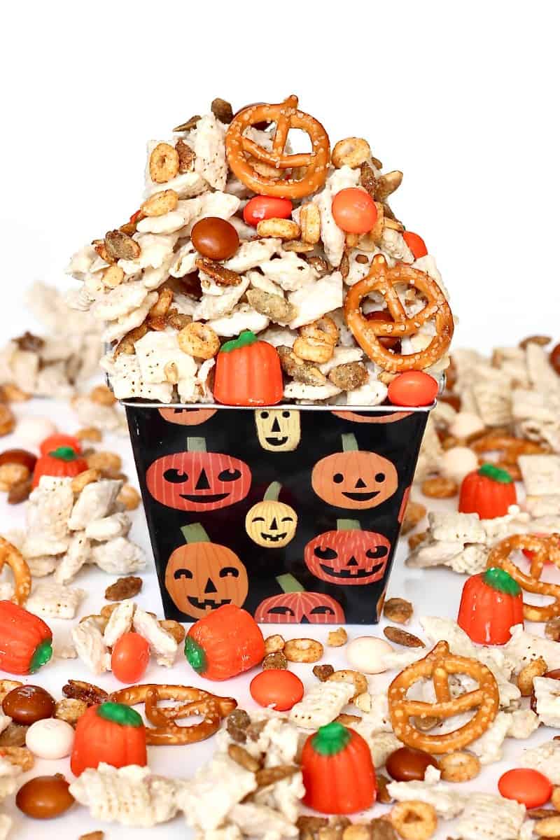 Pumpkin Spice Snack Mix - The BakerMama