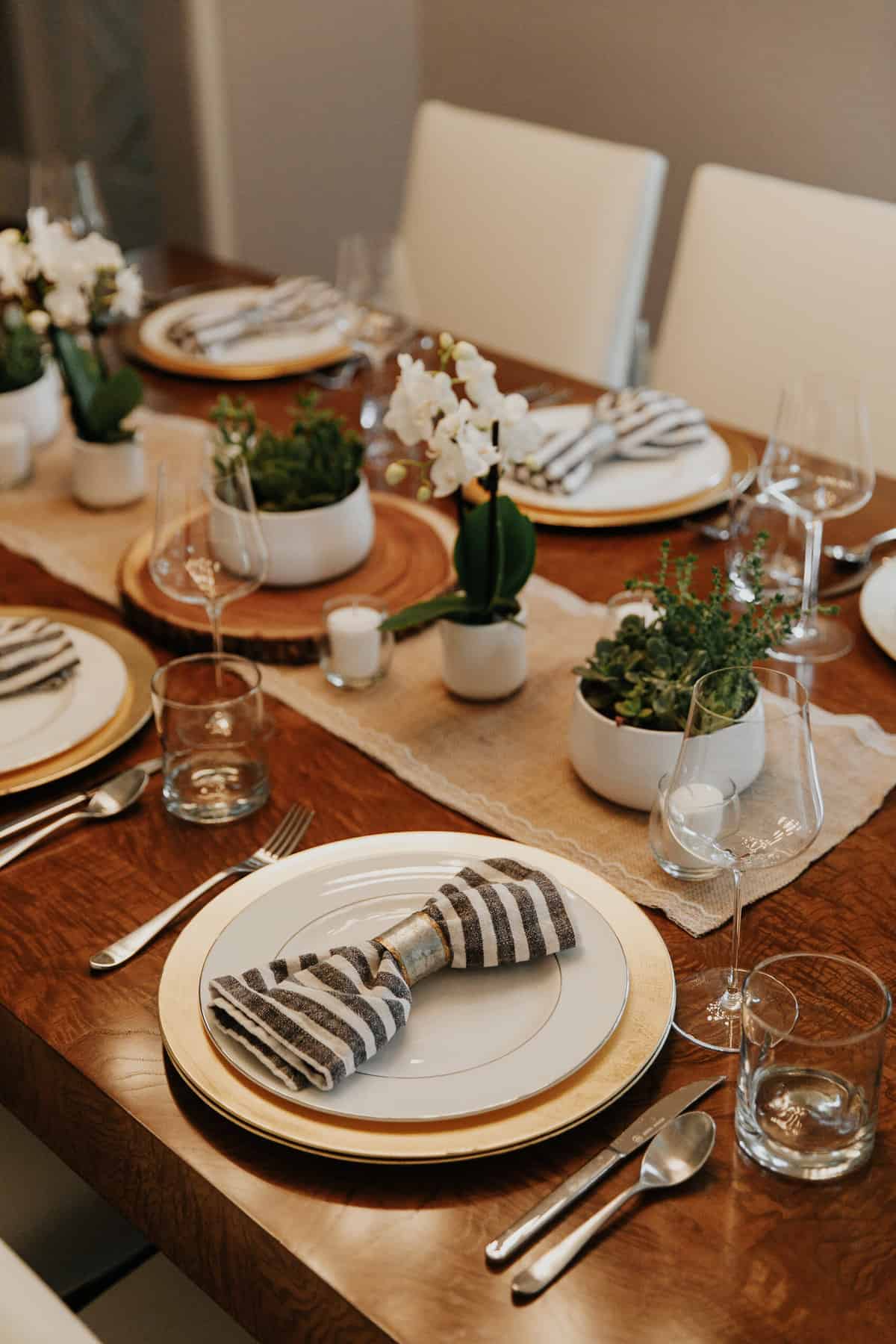 Tips for Hosting a Stress-Free Dinner Party