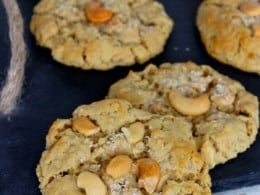 Cashew Crunch Cookies