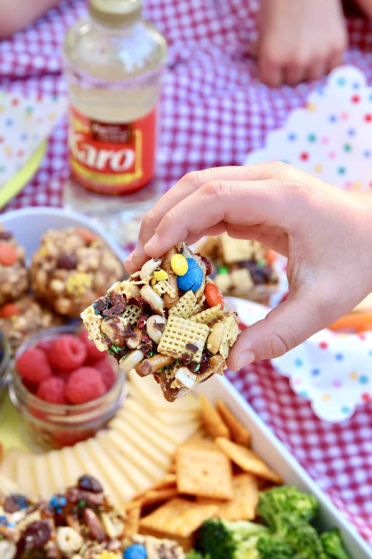Summer Picnic Snack Tray The BakerMama