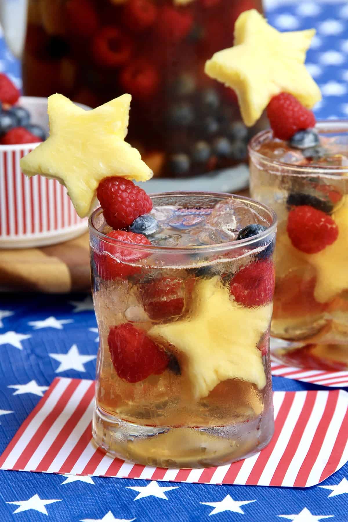 Sparkling Sweet Tea Sangria with Star-Spangled Fruit Kabobs - The BakerMama