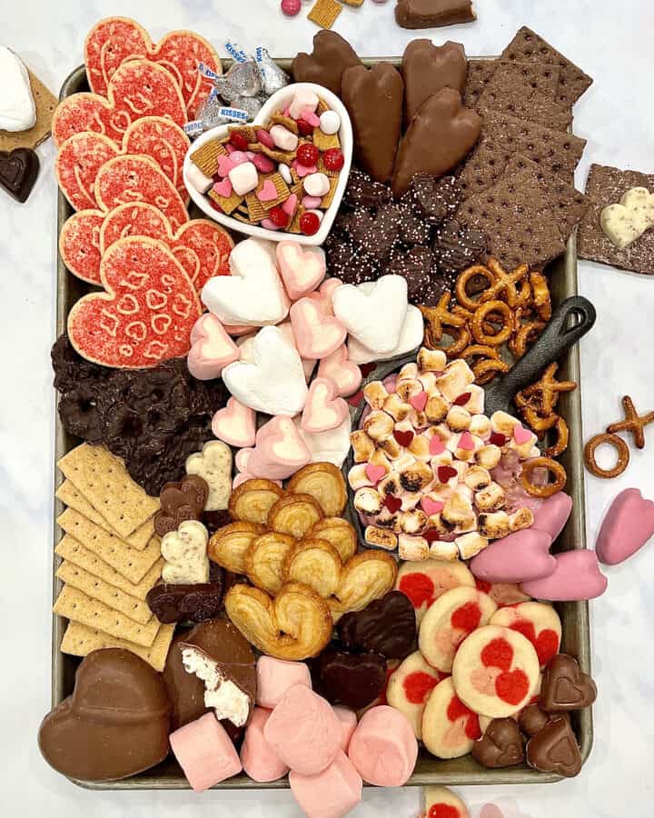 Valentine's Day S'mores Tray by The BakerMama