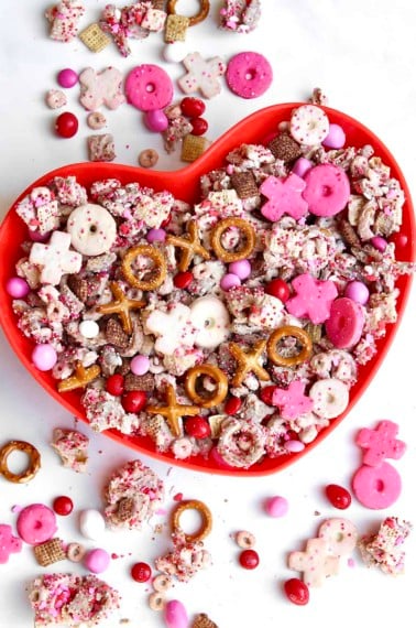 XOXO Valentine's Day Snack Mix