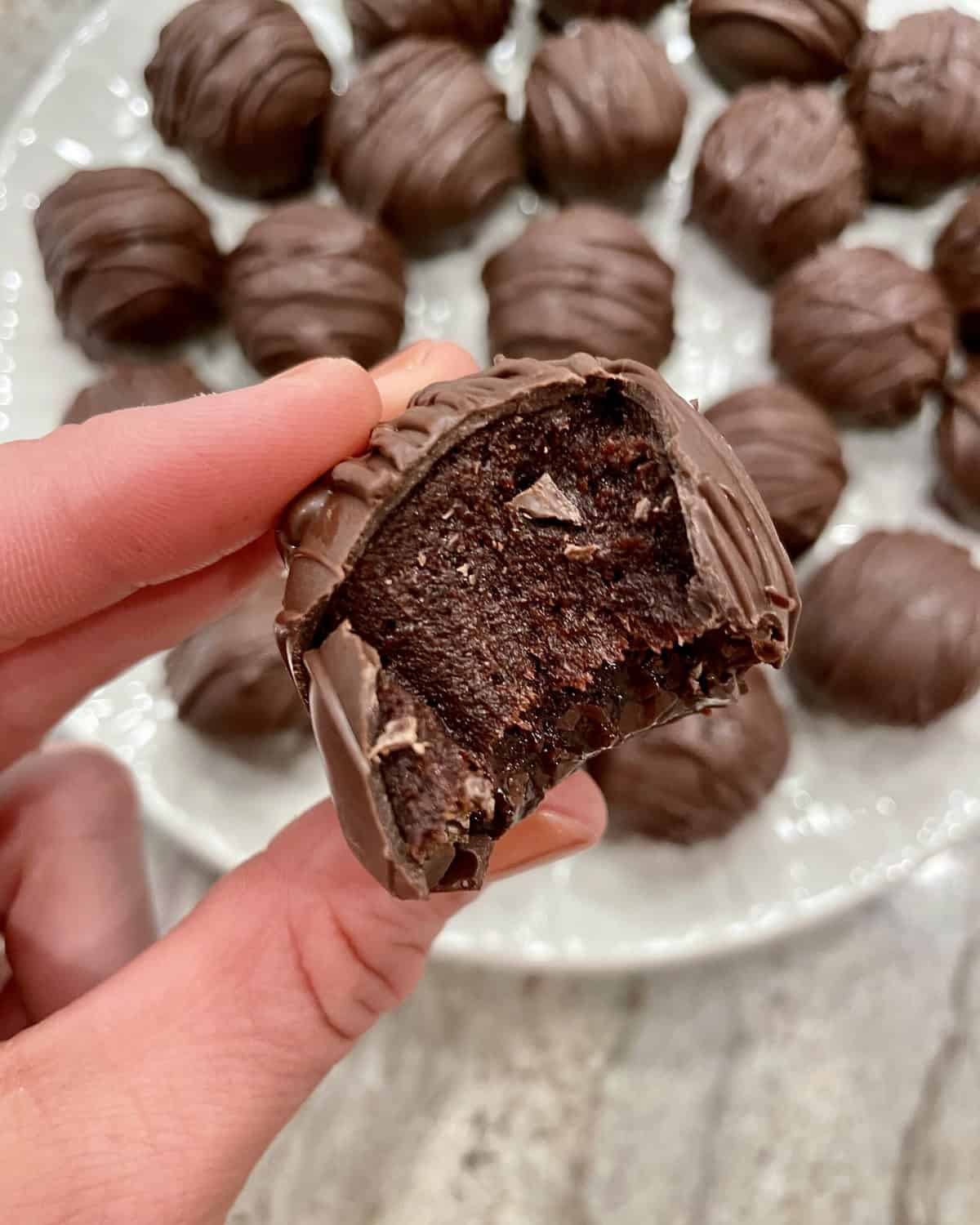 Leftover Cake Cake Balls by The BakerMama