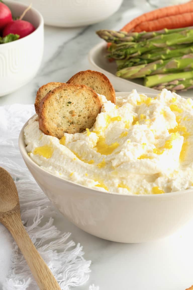 Light and Creamy Whipped Ricotta Spread The BakerMama